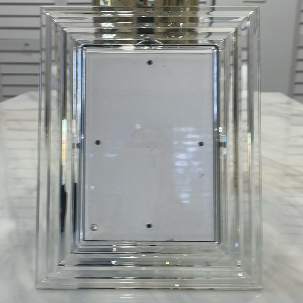 MODERN ORREFORS CRYSTAL CLEAR PHOTO/PICTURE FRAME. FOR 5” x 7” PHOTO